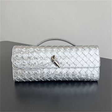 bottega veneta andiamo clutch #741511